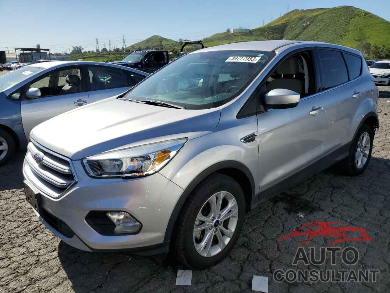 FORD ESCAPE 2017 - 1FMCU0GD0HUA54456