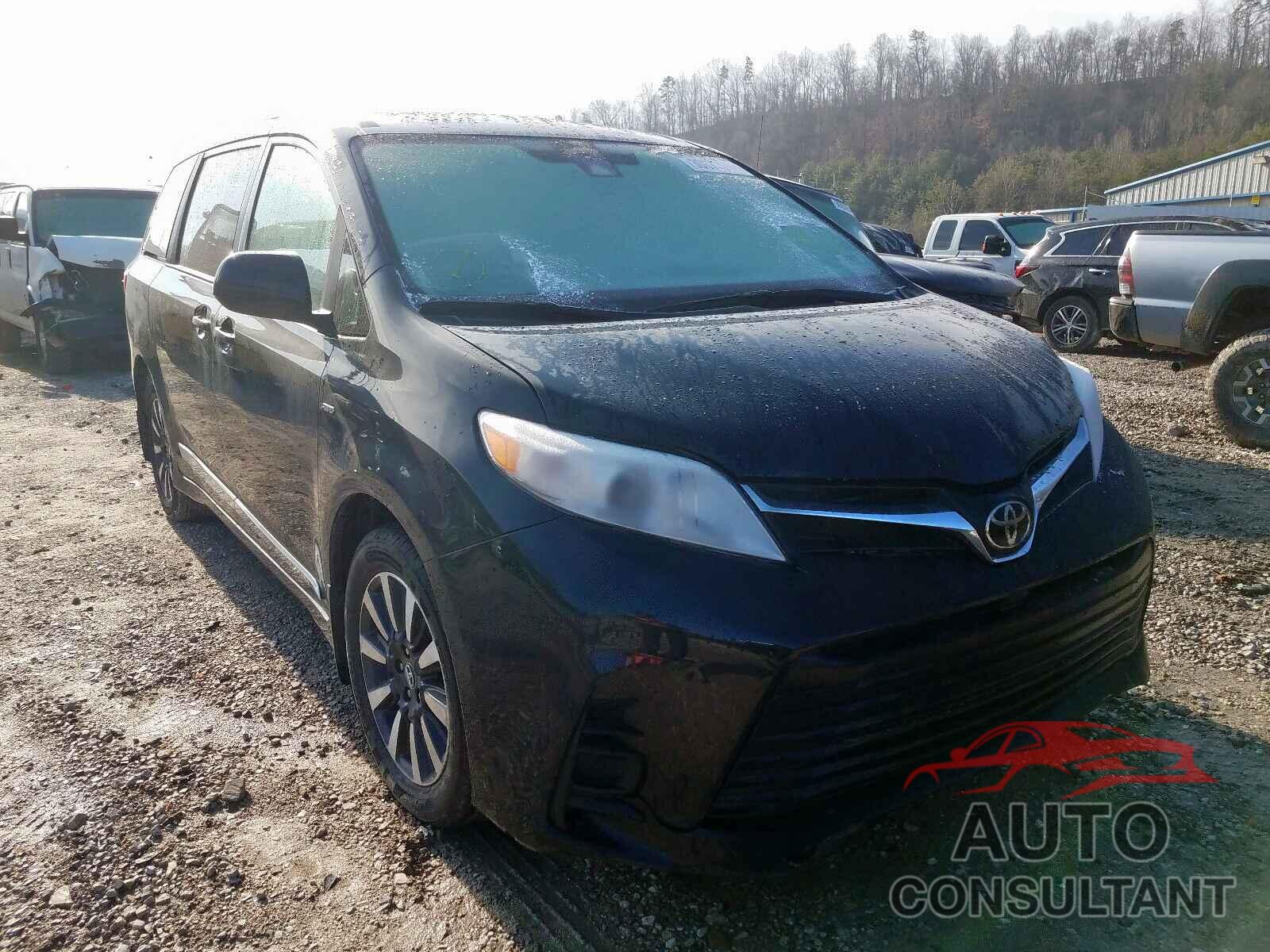 TOYOTA SIENNA 2019 - 3VWCB7BU7KM196497