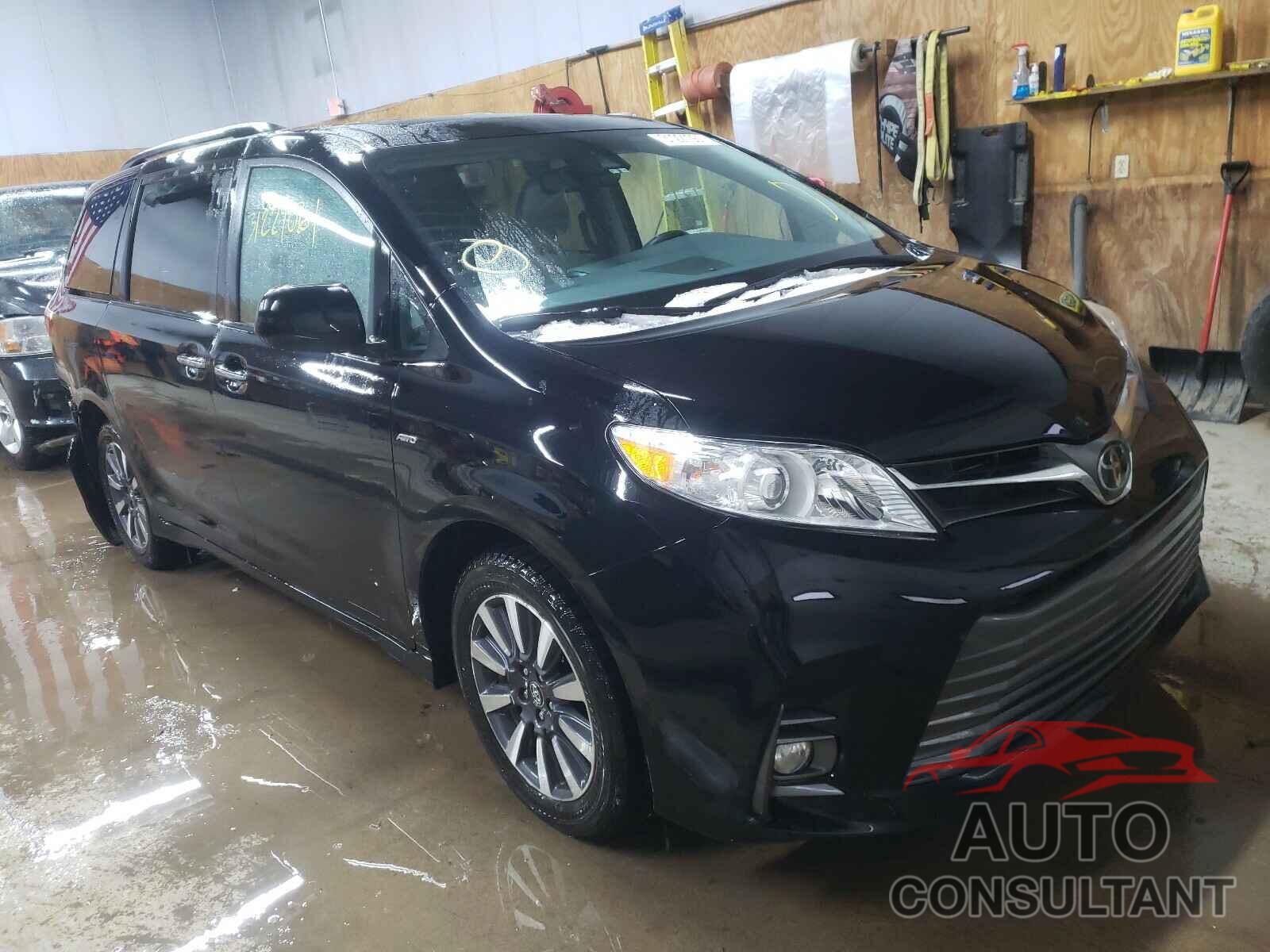 TOYOTA SIENNA 2019 - 5TDDZ3DC7KS220748