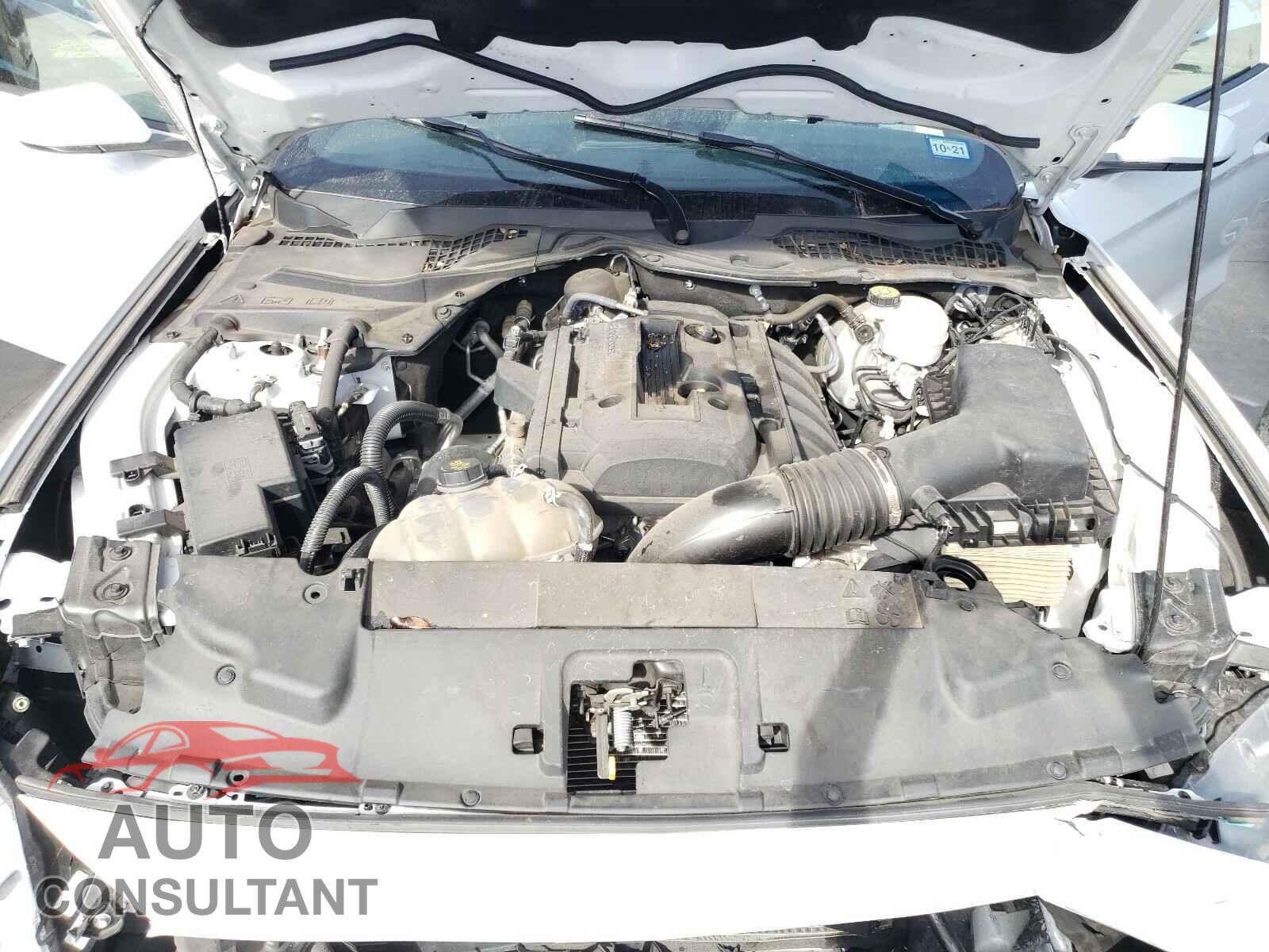 FORD MUSTANG 2018 - 1FA6P8TH2J5180033