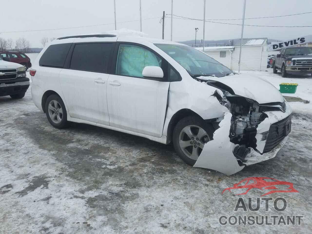 TOYOTA SIENNA 2019 - 5TDKZ3DC5KS979440