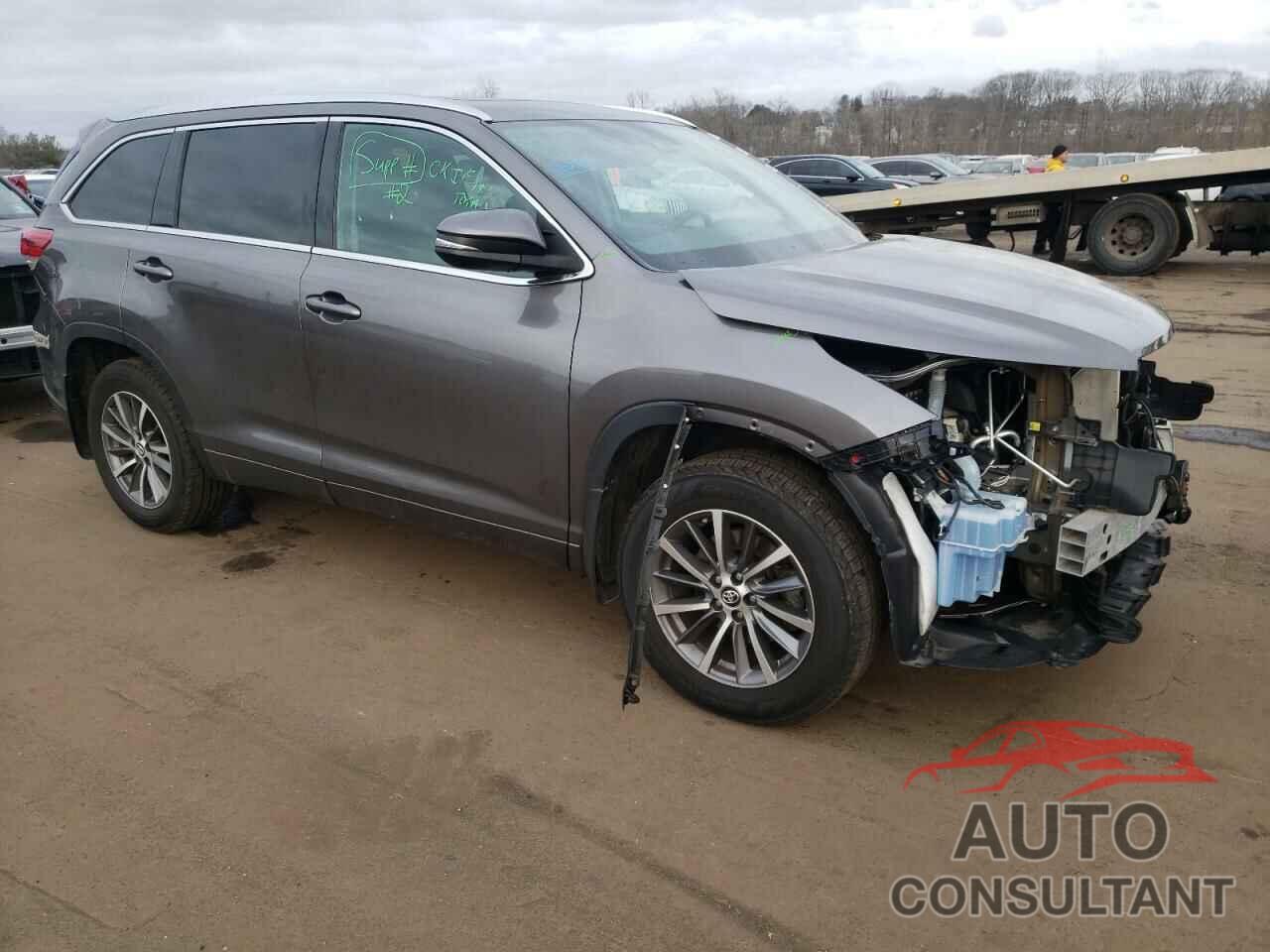 TOYOTA HIGHLANDER 2018 - 5TDJZRFH7JS892192