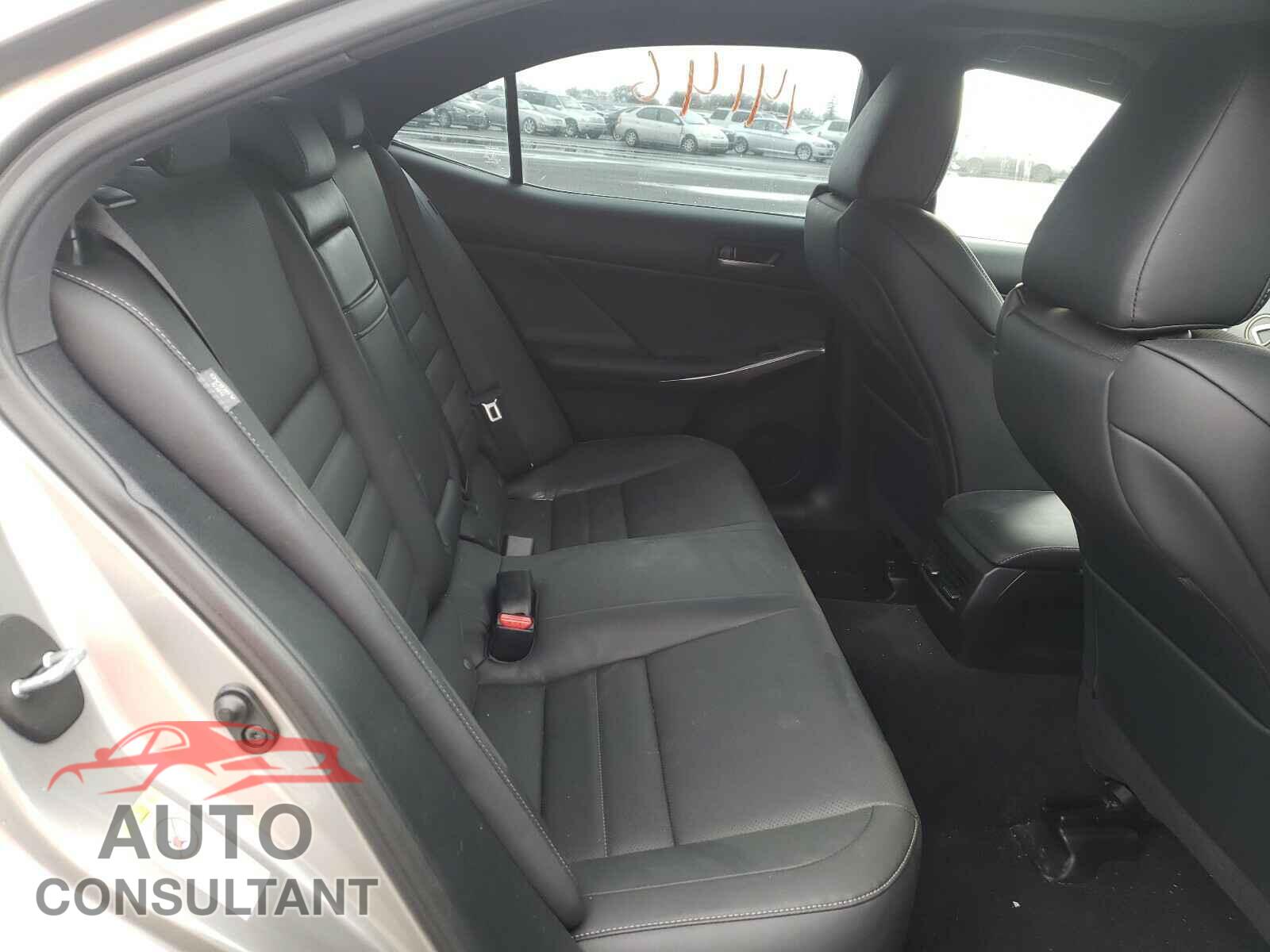 LEXUS IS 2017 - JTHBA1D21H5042004