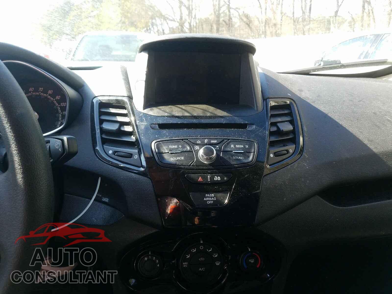 FORD FIESTA 2019 - 3FADP4EJXKM136812