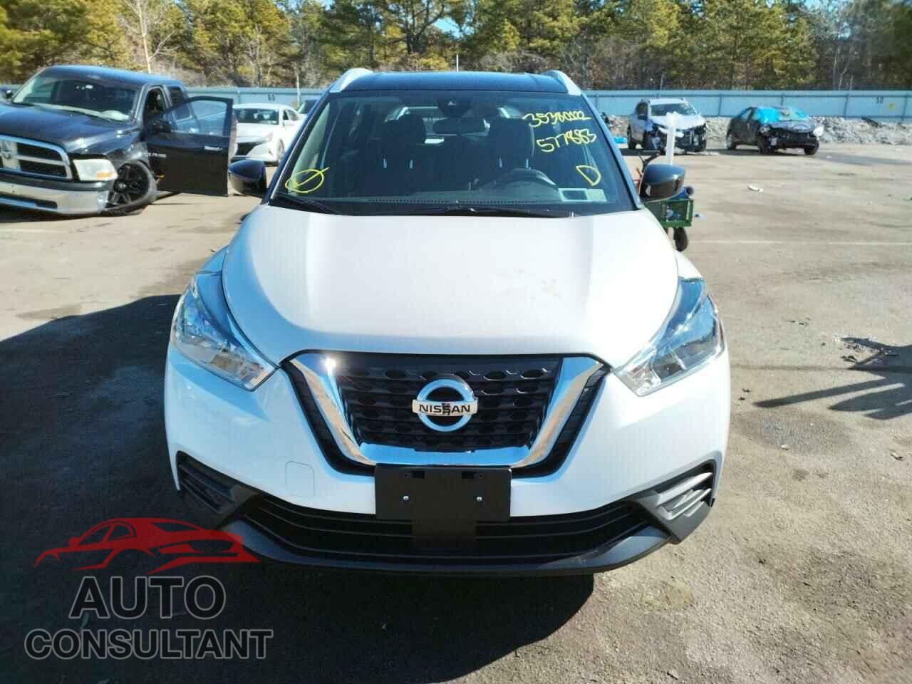 NISSAN KICKS 2020 - 3N1CP5CV8LL577883