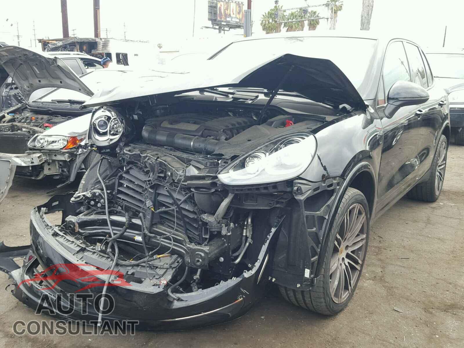 PORSCHE CAYENNE 2017 - WP1AA2A29HKA80720