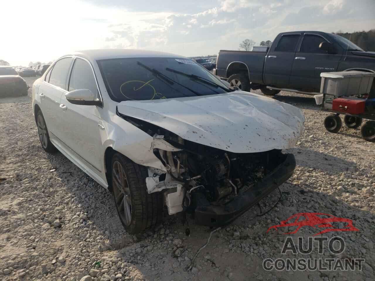 VOLKSWAGEN PASSAT 2017 - 1VWDT7A33HC022625