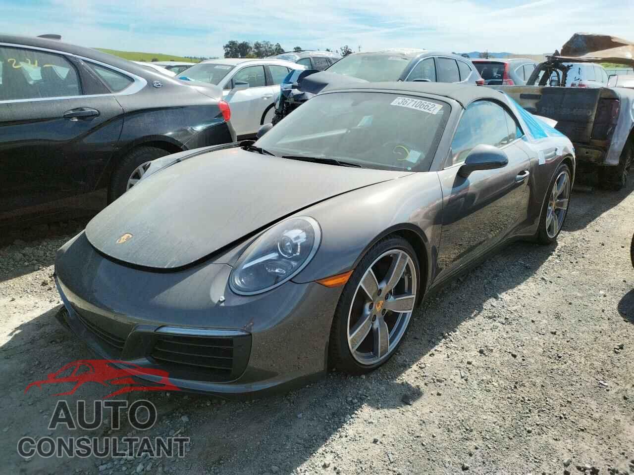 PORSCHE 911 2017 - WP0CA2A9XHS141452