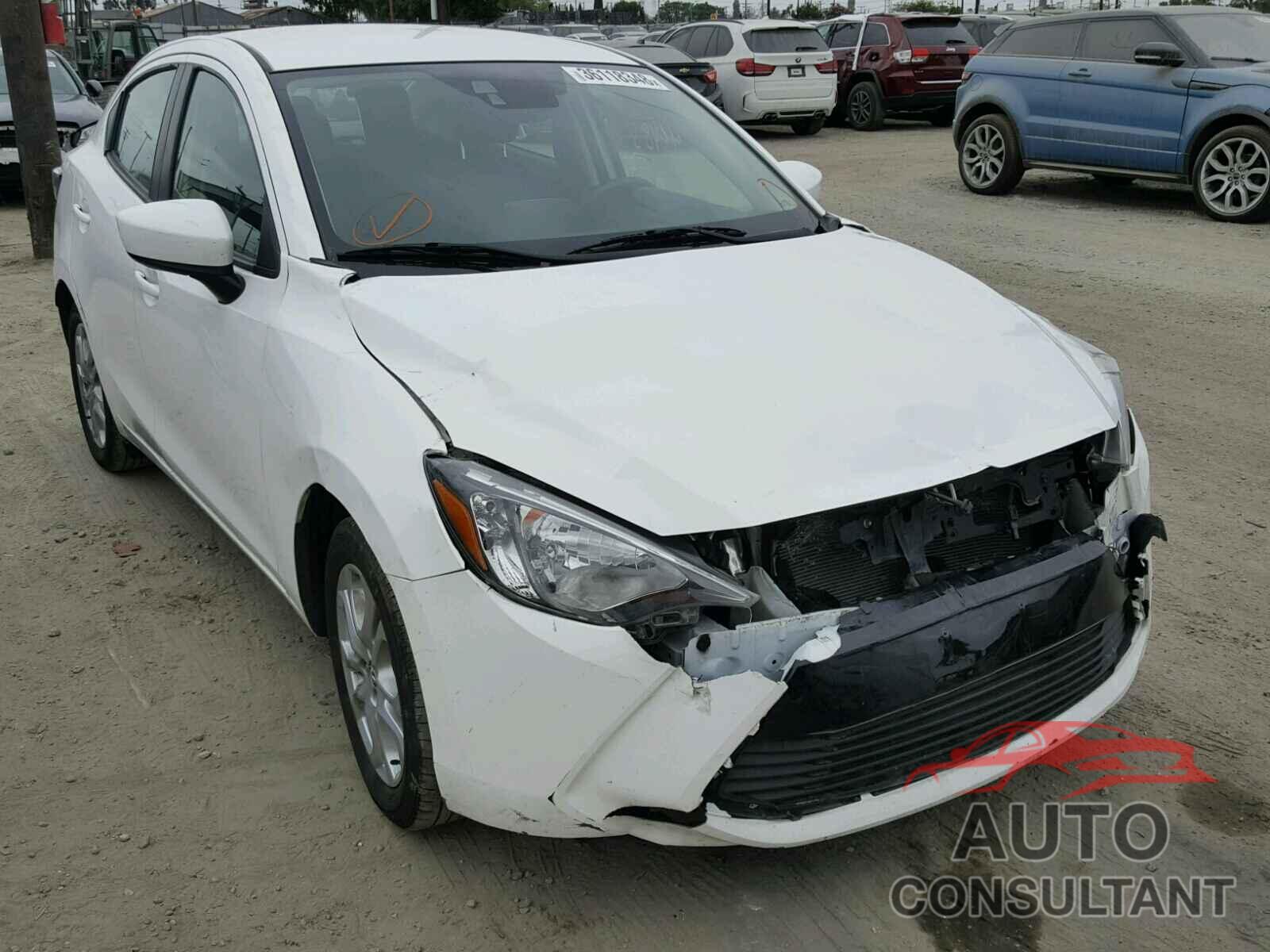 TOYOTA YARIS 2017 - 3MYDLBYV2HY152305