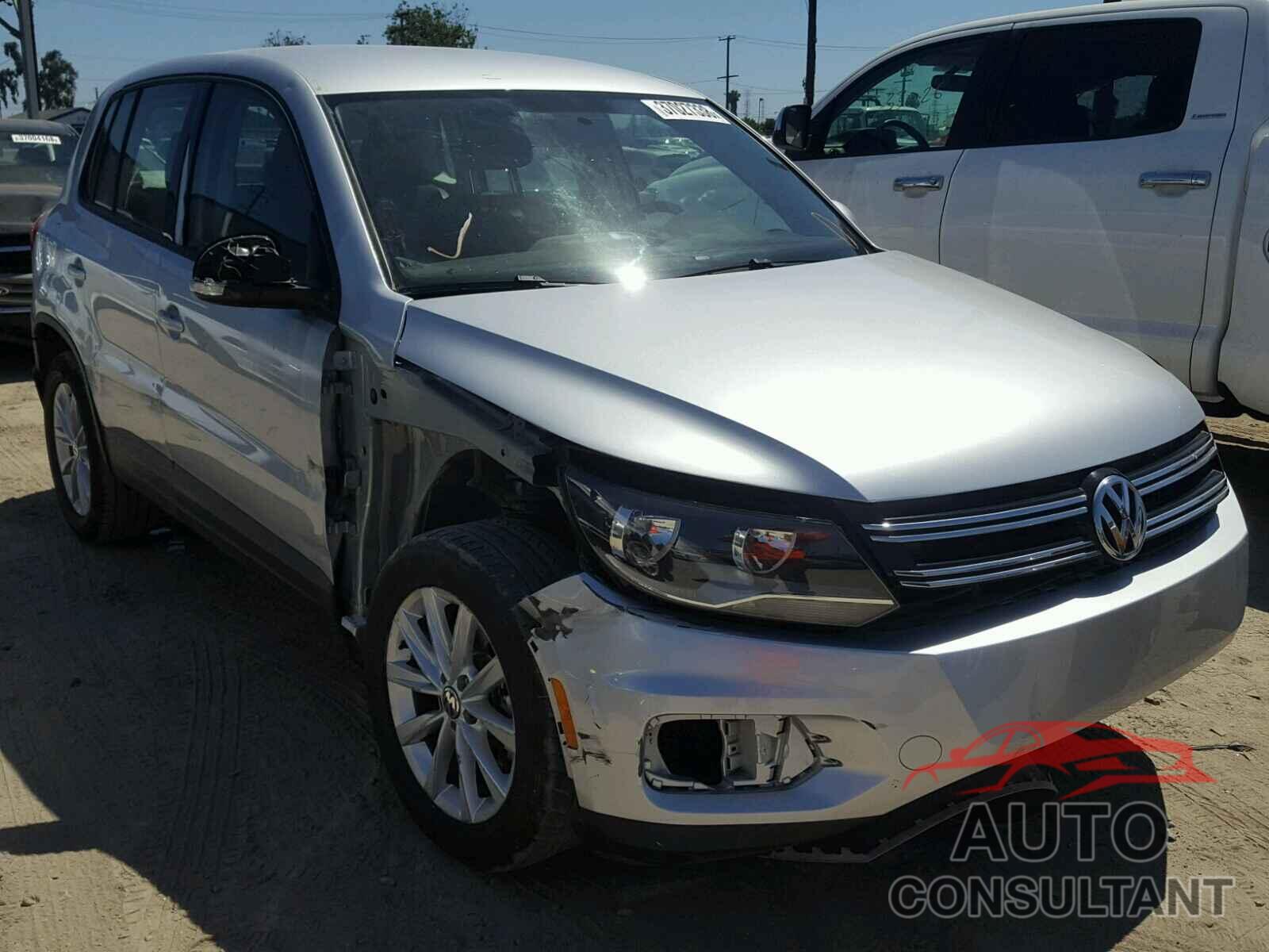 VOLKSWAGEN TIGUAN 2017 - WVGAV7AX0HK051794