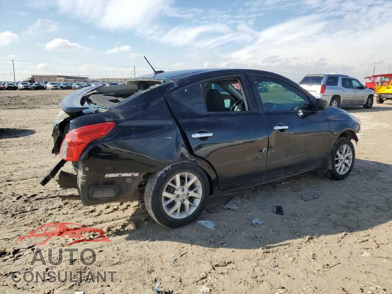 NISSAN VERSA 2017 - 3N1CN7AP1HL906338