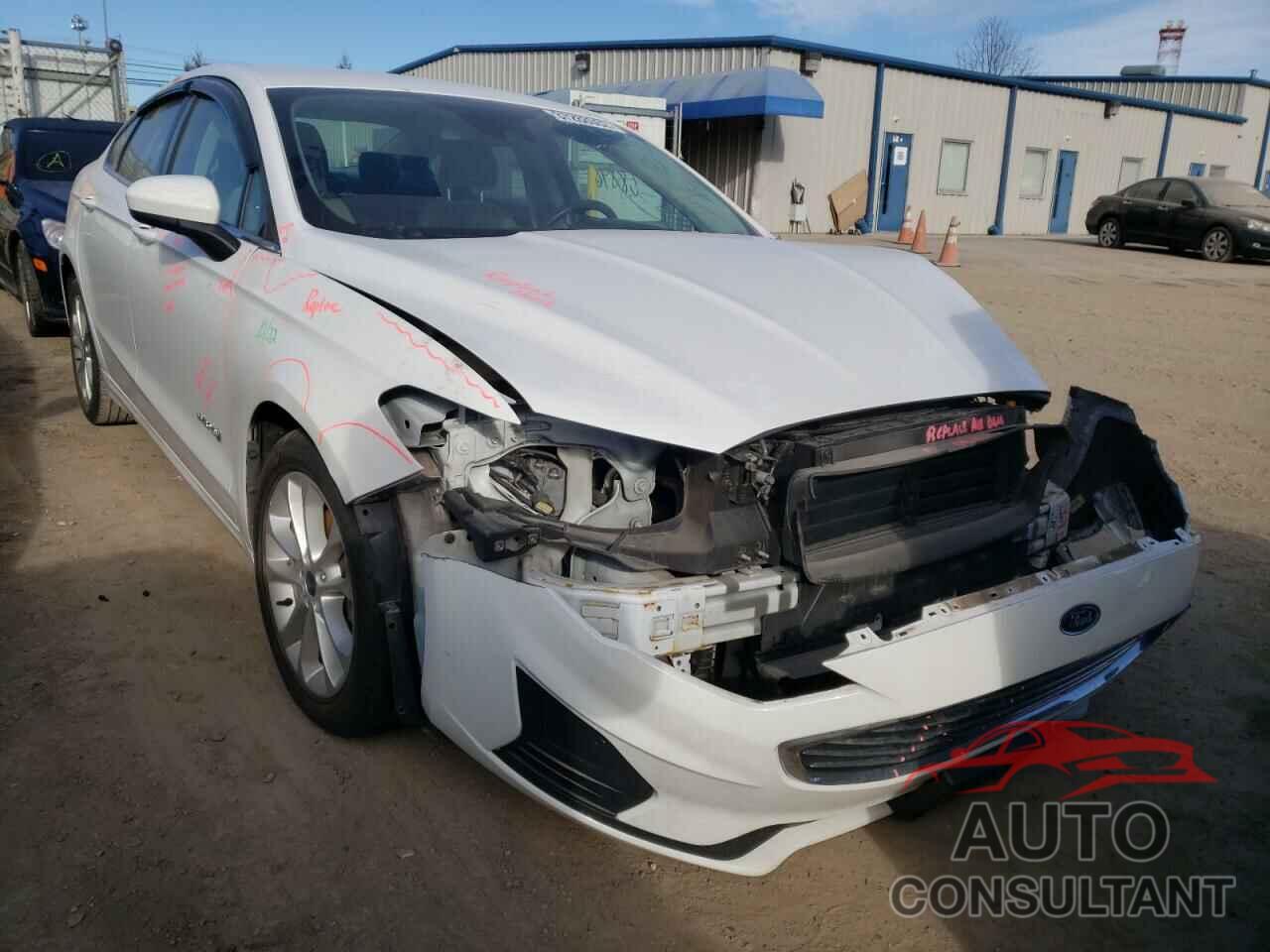 FORD FUSION 2019 - 3FA6P0LU7KR221107