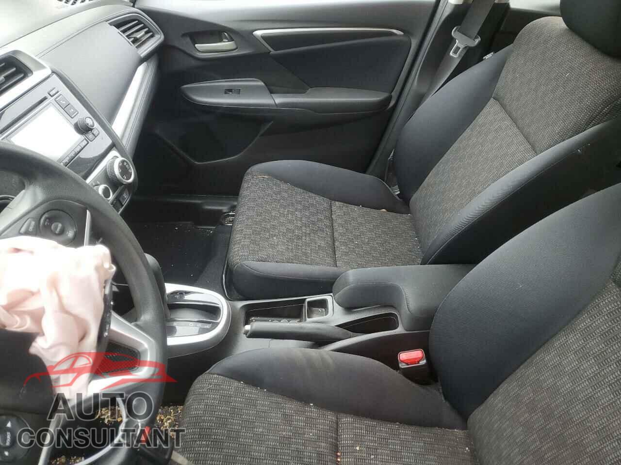 HONDA FIT 2017 - JHMGK5H52HS006936