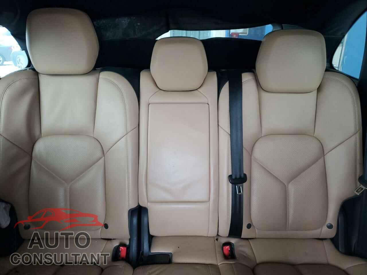 PORSCHE CAYENNE 2016 - WP1AE2A20GLA61941