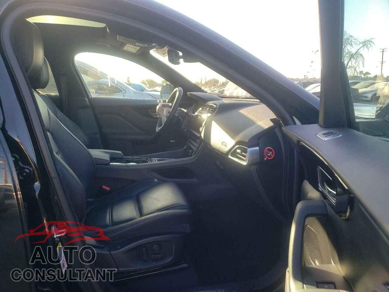 JAGUAR F-PACE 2017 - SADCK2BVXHA062236