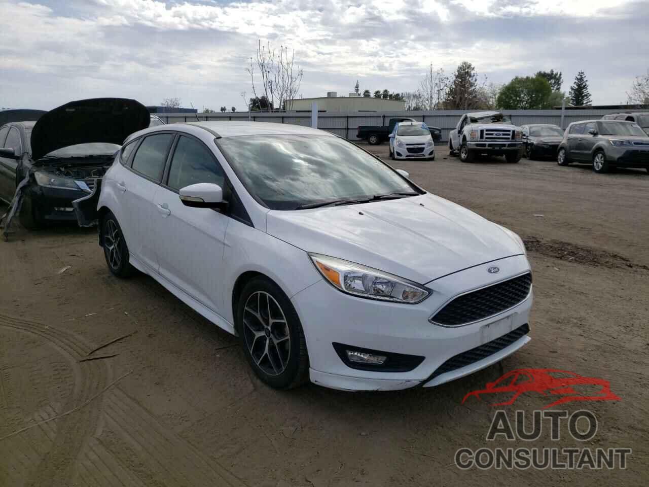 FORD FOCUS 2016 - 1FADP3K20GL276223
