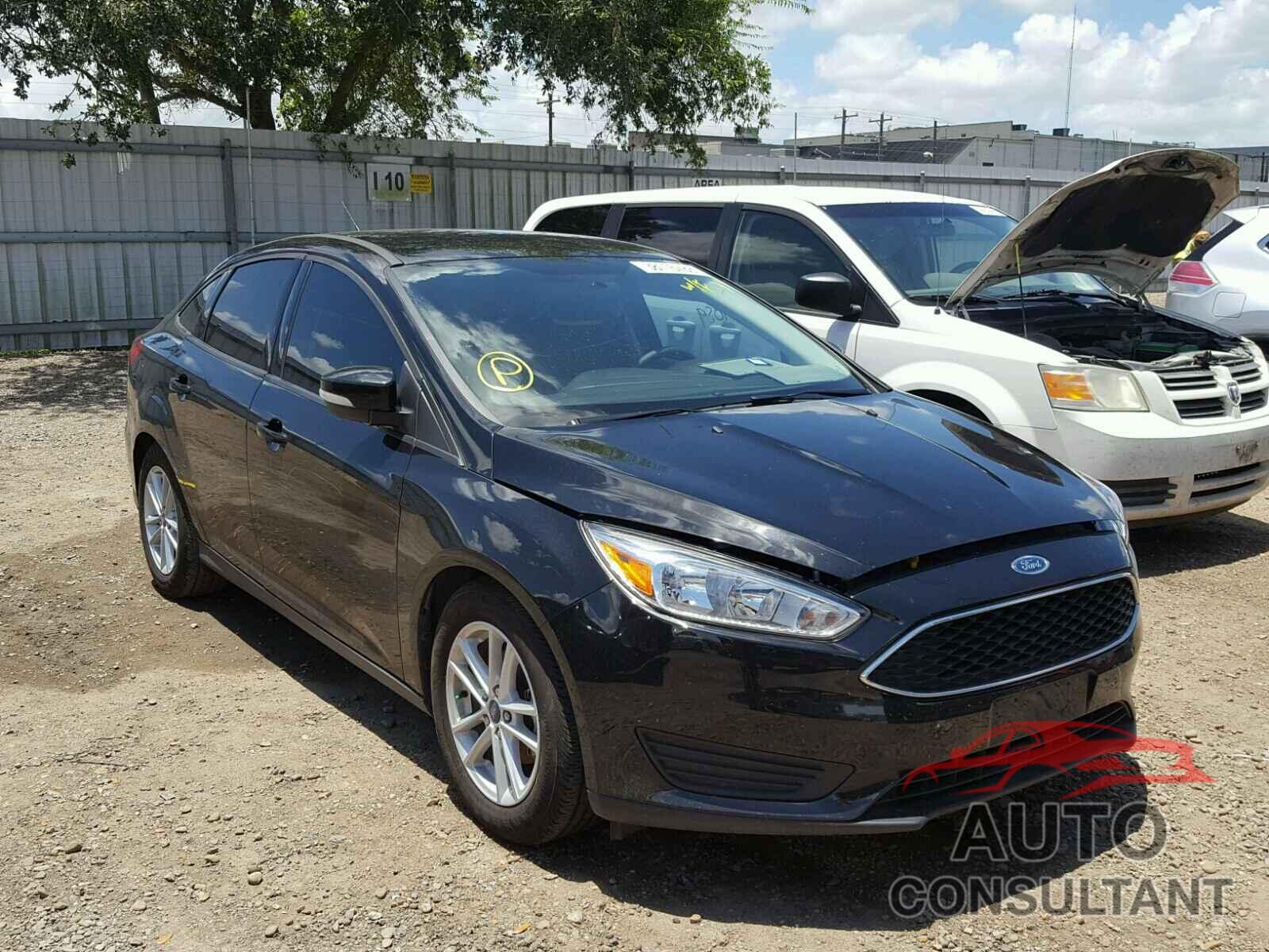 FORD FOCUS 2017 - 1FADP3F22HL324641