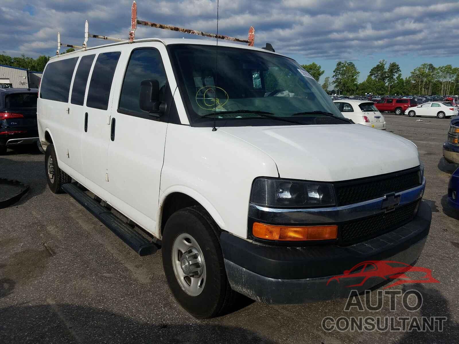 CHEVROLET EXPRESS 2017 - 1GAZGPFG8H1239763