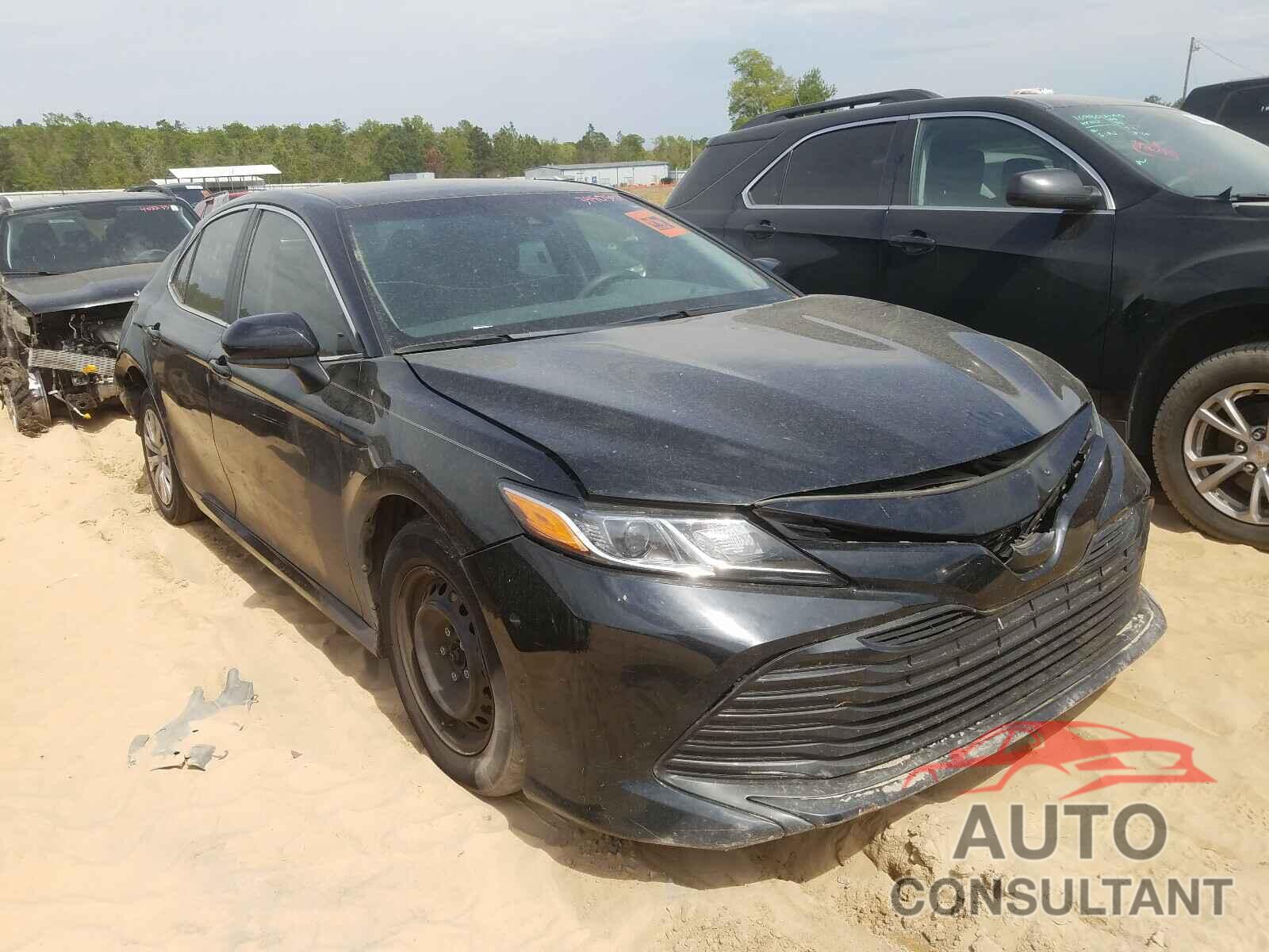 TOYOTA CAMRY 2018 - 4T1B11HK3JU535380