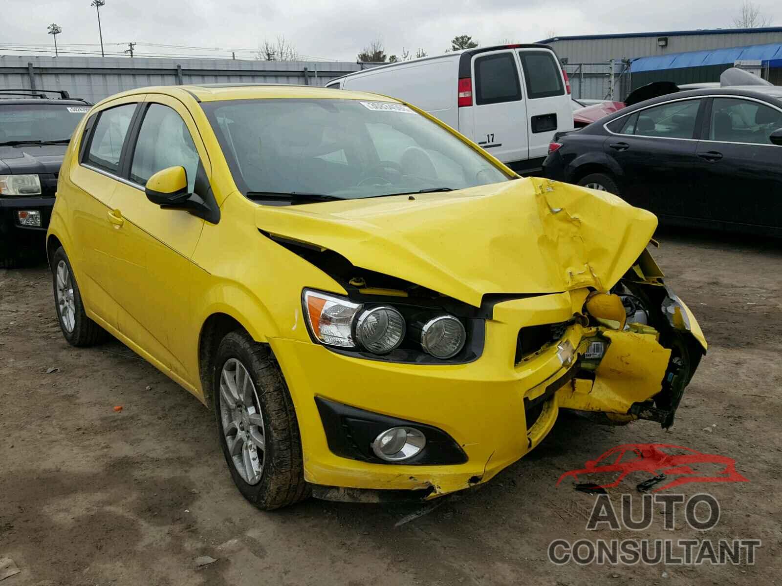 CHEVROLET SONIC 2015 - 1G1JC6SH6F4181312