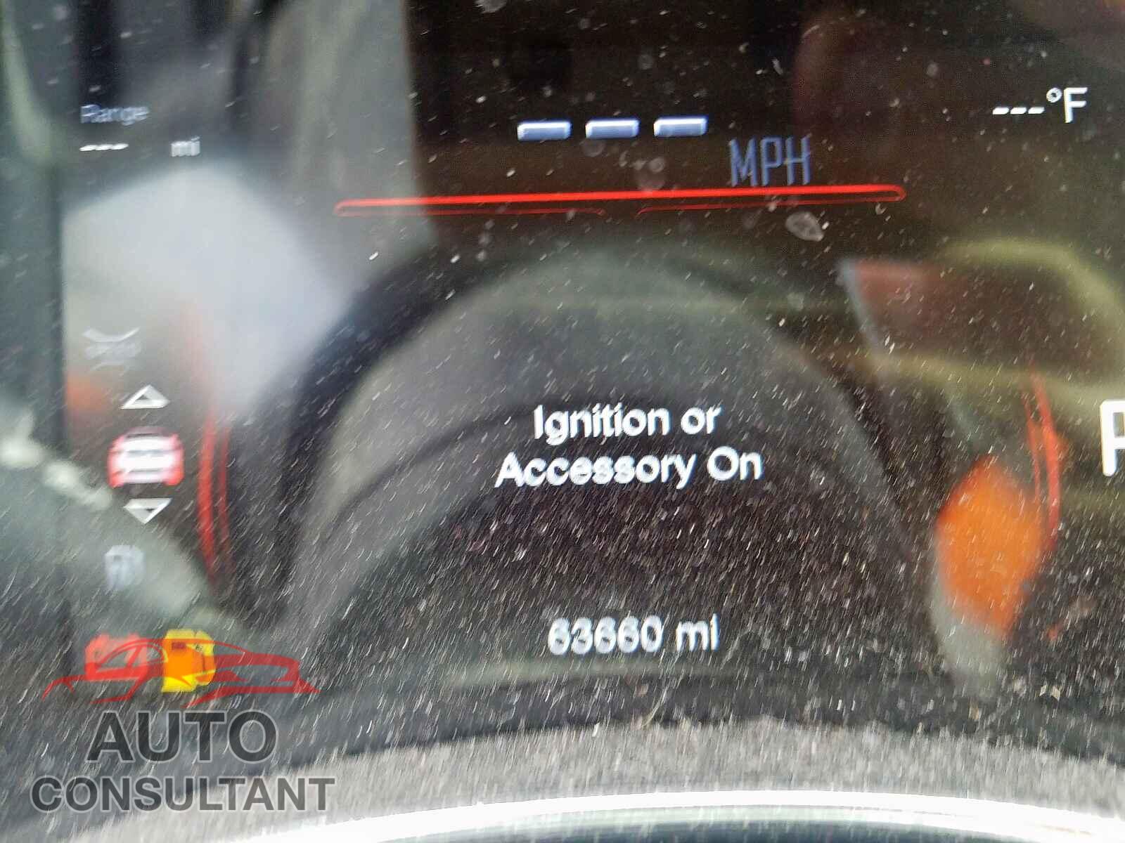DODGE DURANGO 2018 - 1FA6P8THXL5167551