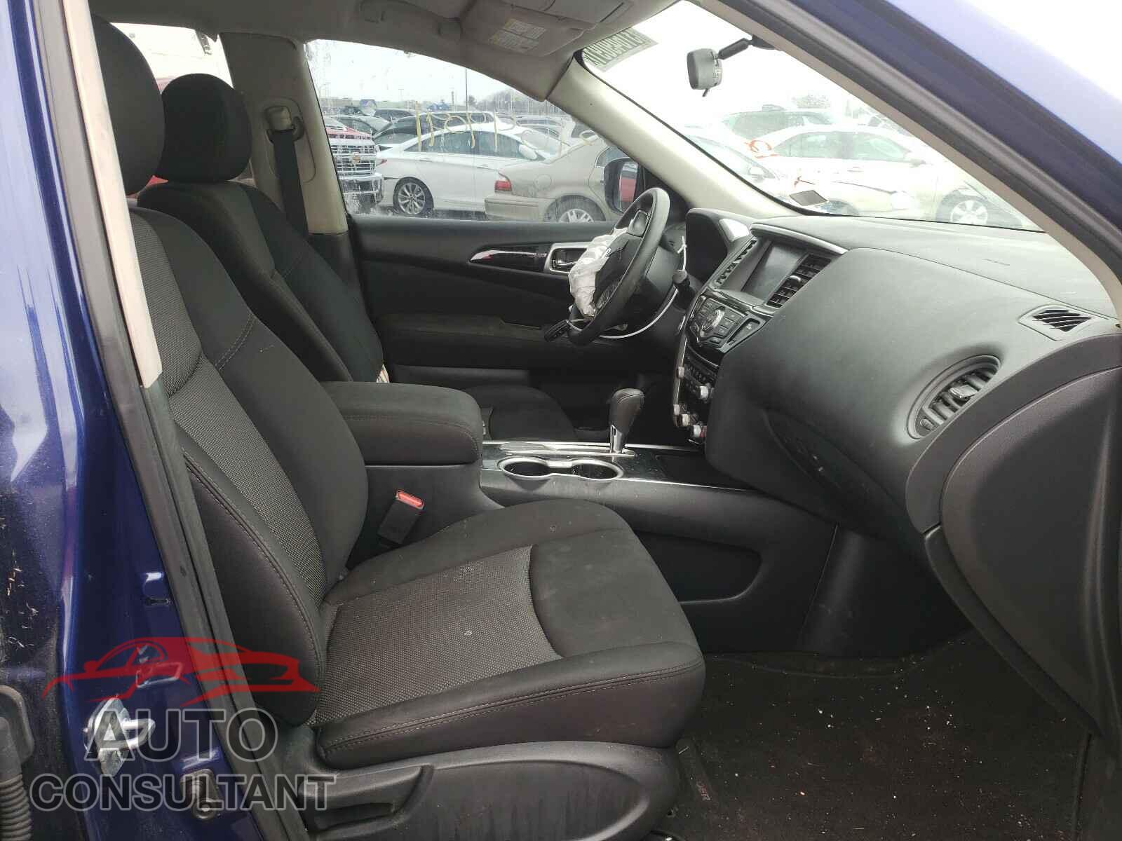 NISSAN PATHFINDER 2017 - 4S4BSETC5J3200423