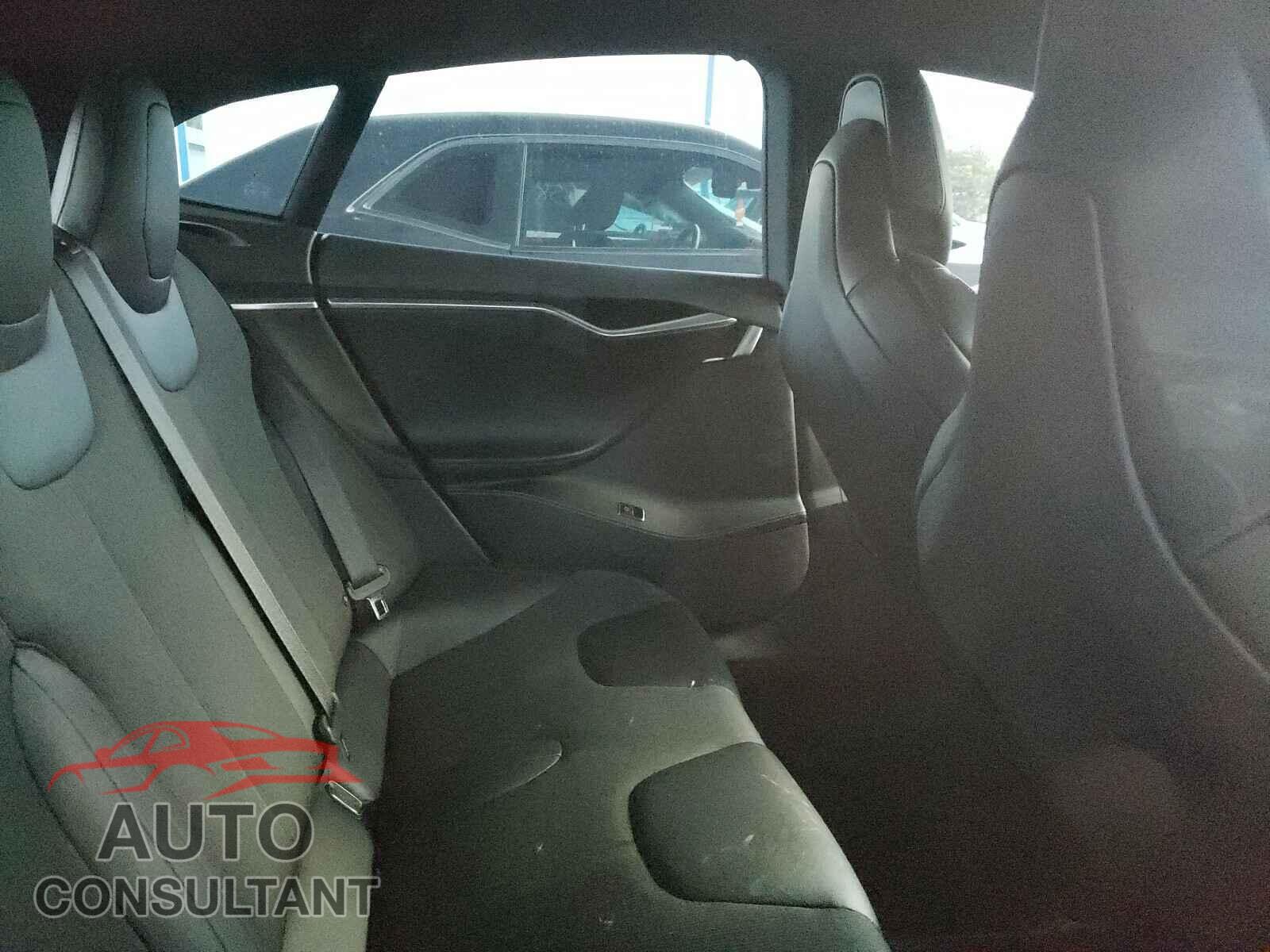 TESLA MODEL S 2017 - 5YJSA1E11HF202582