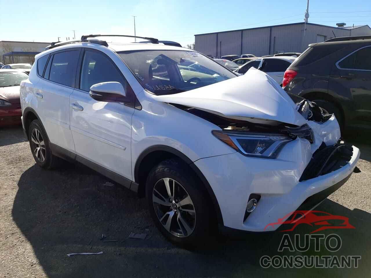 TOYOTA RAV4 2017 - JTMRFREV0HD214635