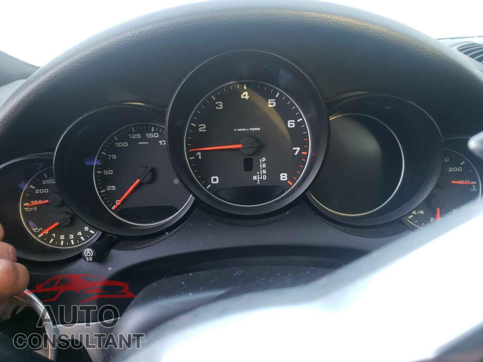 PORSCHE CAYENNE 2016 - WP1AA2A22GKA10720