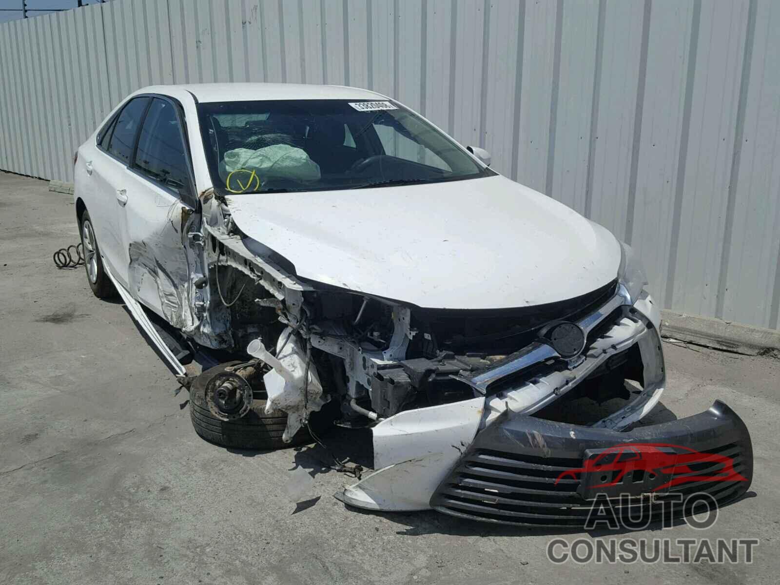 TOYOTA CAMRY 2015 - 4T4BF1FK3FR448550