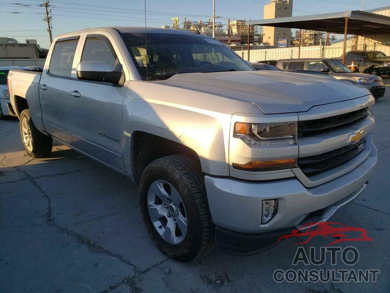 CHEVROLET SILVERADO 2018 - 3GCUKREC5JG170077