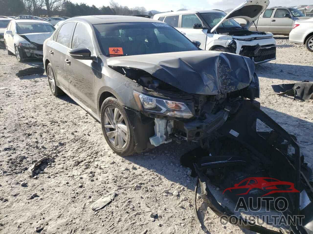 VOLKSWAGEN PASSAT 2018 - 1VWBA7A37JC052391