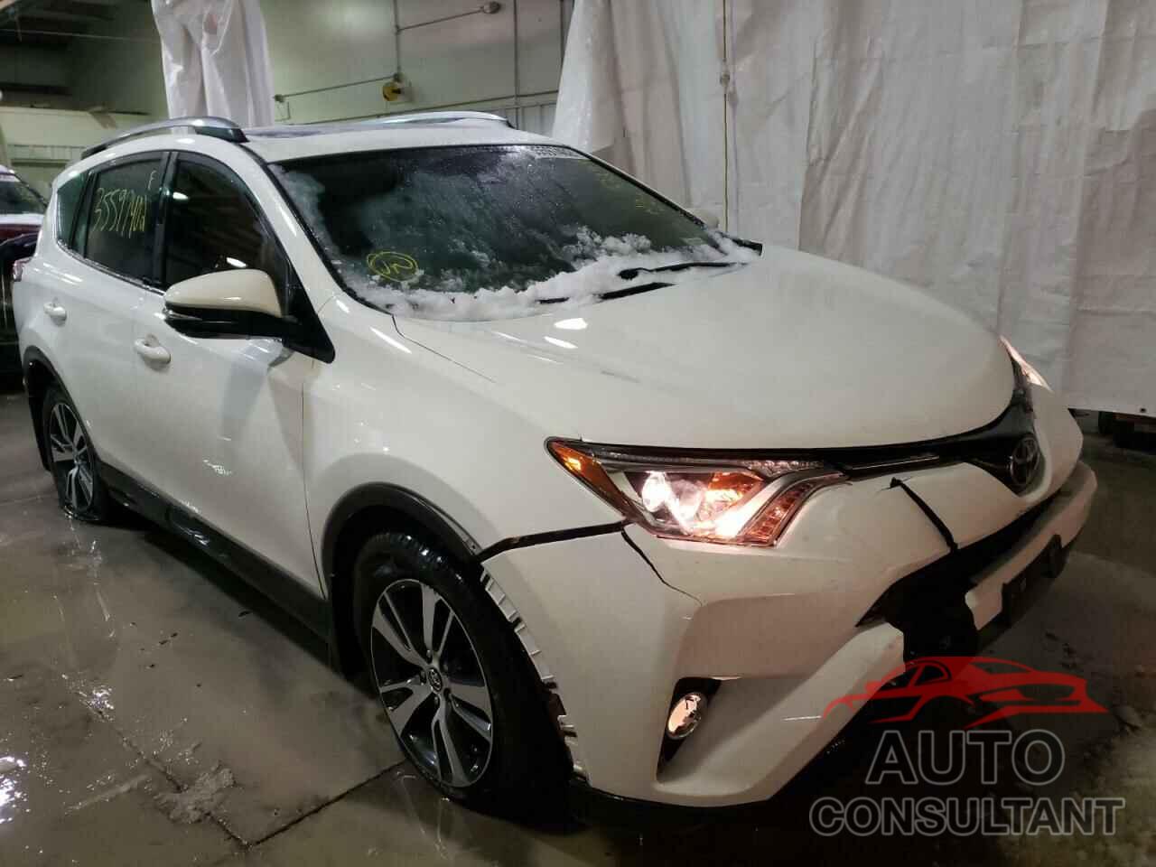 TOYOTA RAV4 2018 - JTMRFREV8JJ743256