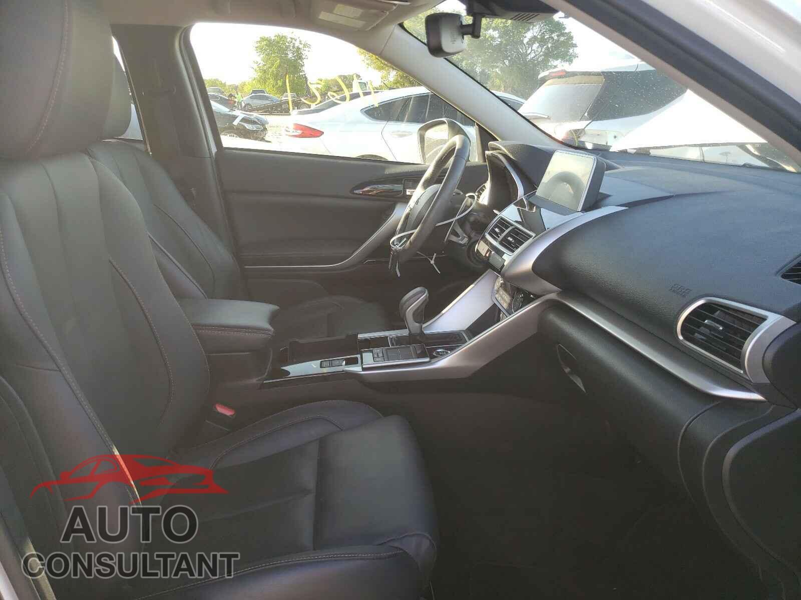 MITSUBISHI ECLIPSE 2018 - JA4AT5AA1JZ065091