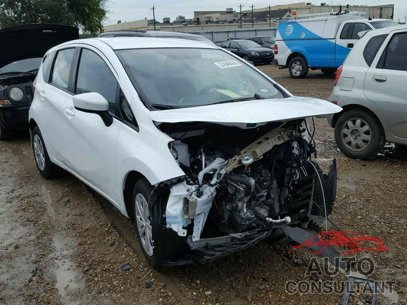 NISSAN VERSA 2018 - 3N1CE2CP3JL366948