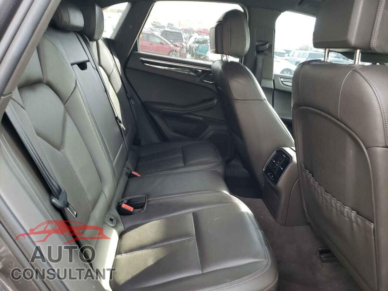 PORSCHE MACAN 2016 - WP1AB2A57GLB53406