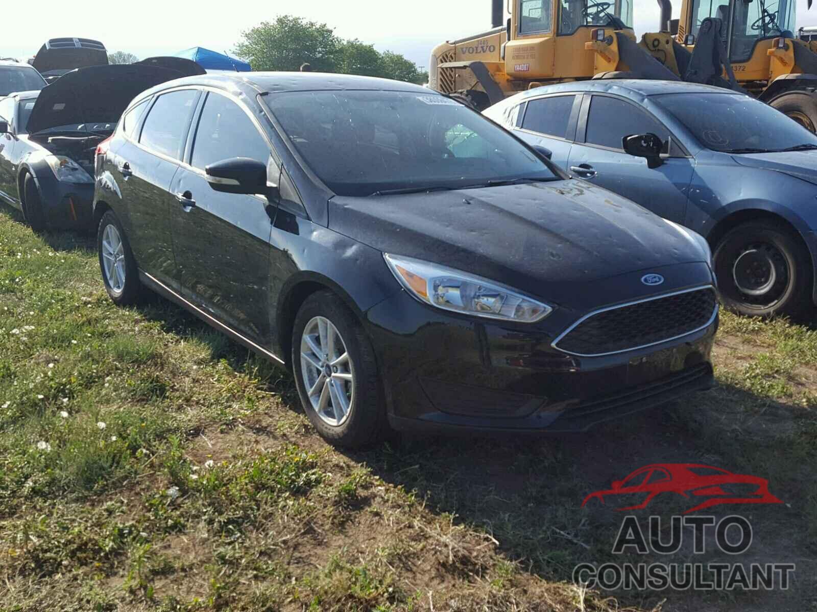 FORD FOCUS 2017 - 1FADP3K23HL319146