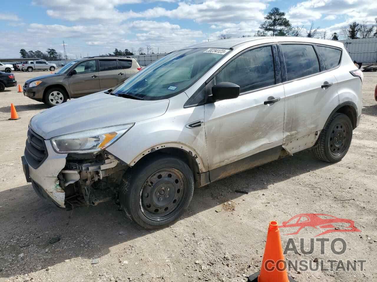 FORD ESCAPE 2017 - 1FMCU0F79HUE23228