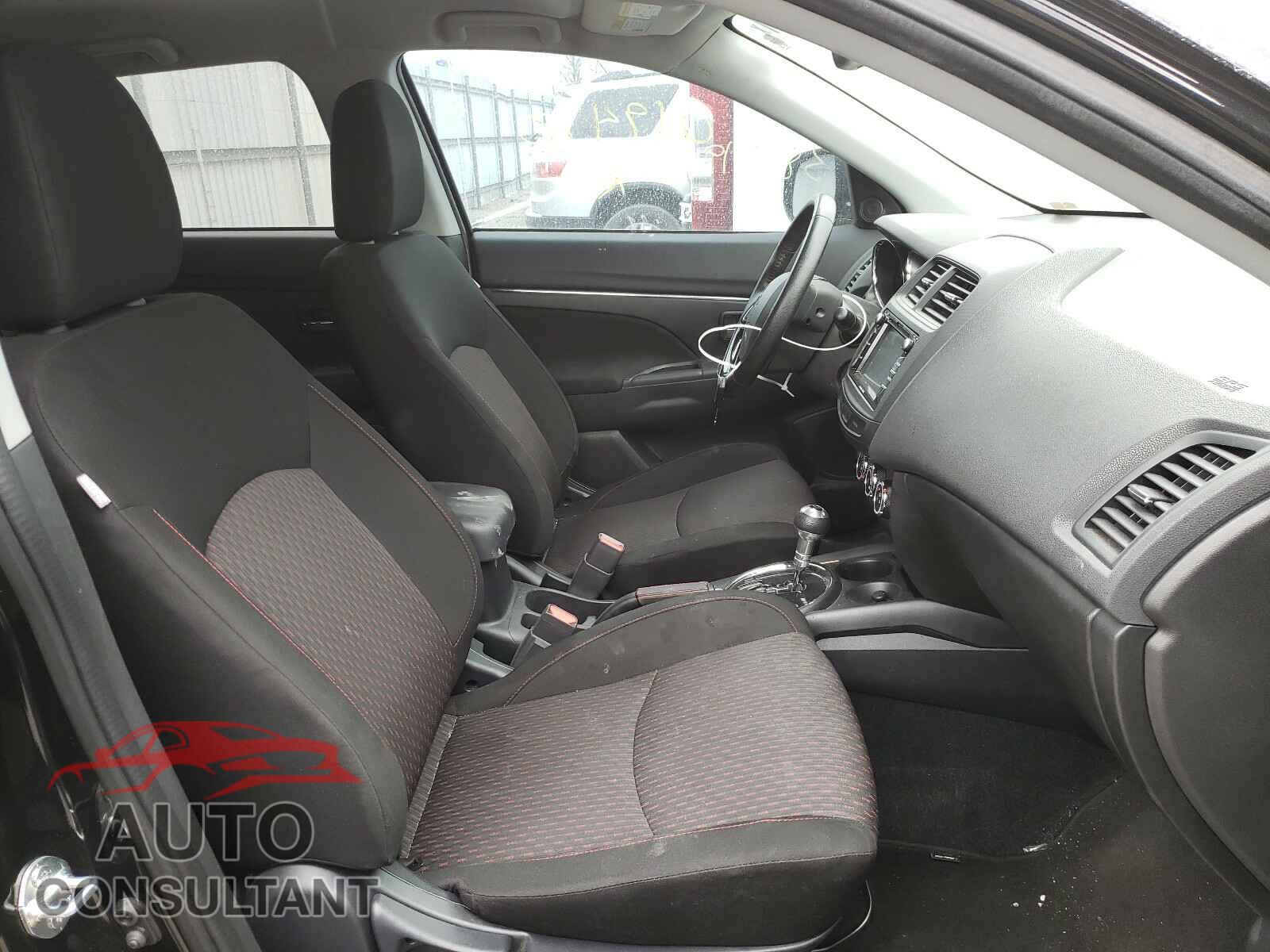 MITSUBISHI OUTLANDER 2017 - JA4AP3AUXHZ049470