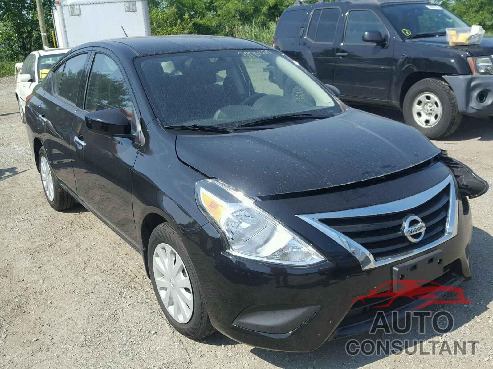 NISSAN VERSA 2018 - 3N1CN7AP9JL818949