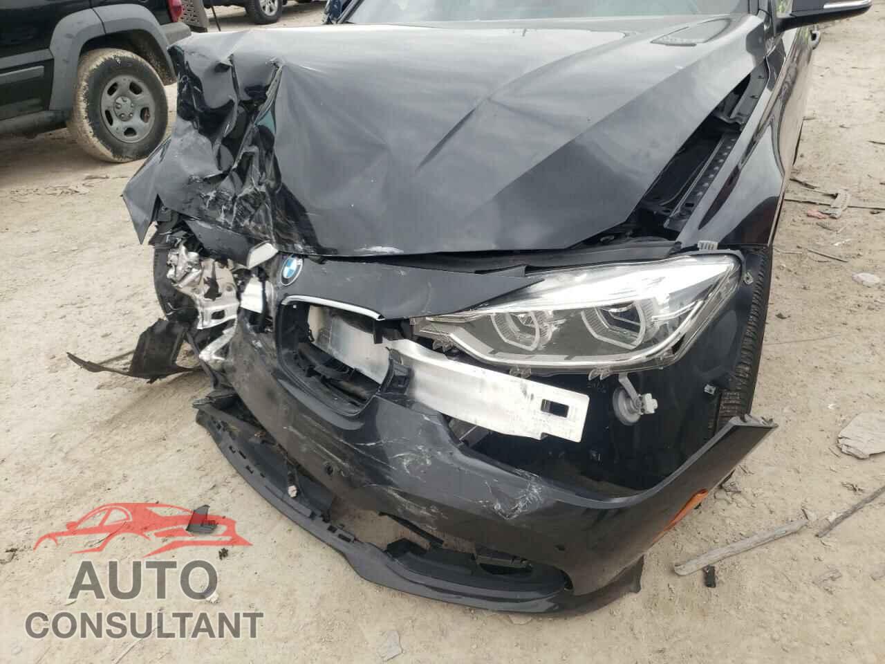 BMW 3 SERIES 2016 - WBA8E3G54GNU00788