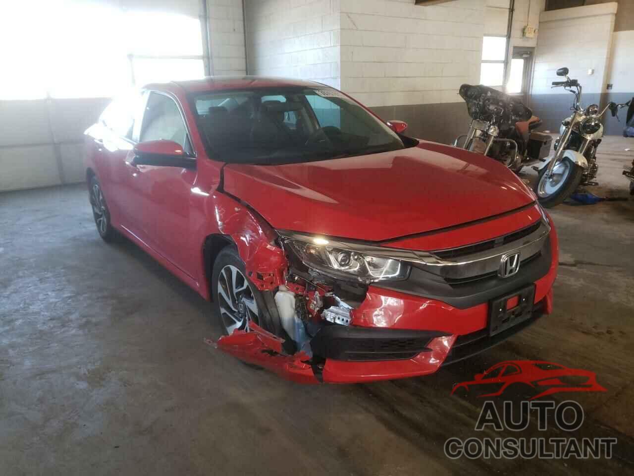 HONDA CIVIC 2018 - 2HGFC2F77JH517540