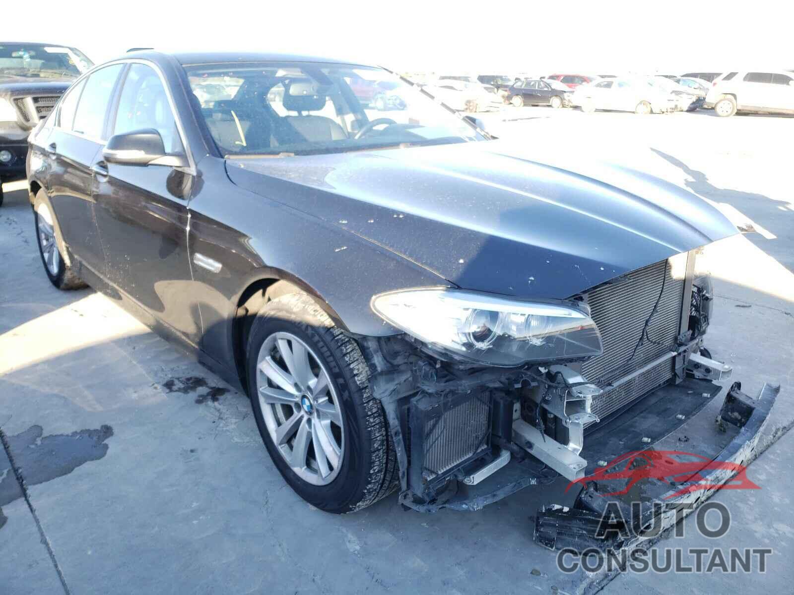 BMW 5 SERIES 2016 - WBA5A5C51GG353157