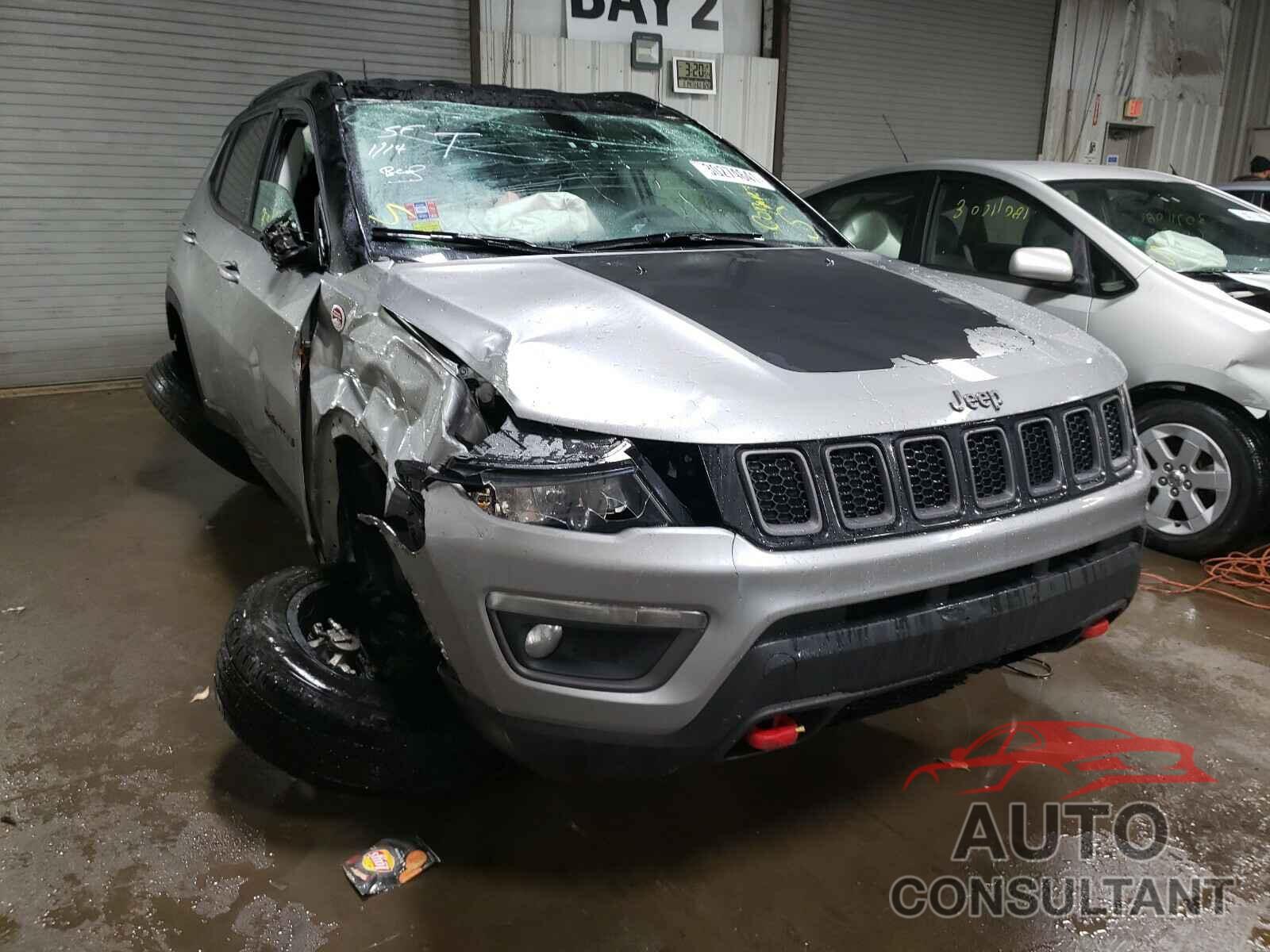 JEEP COMPASS 2019 - 3C4NJDDB6KT775737