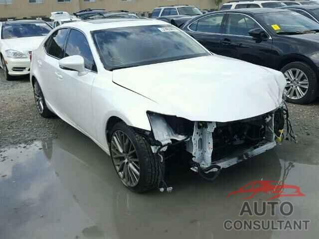 LEXUS IS200 2016 - JTHBA1D23G5019502