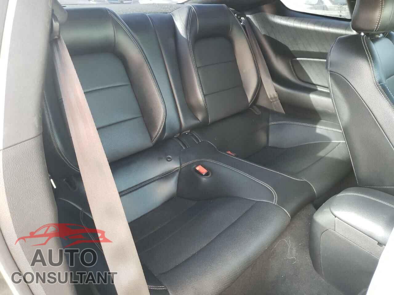 FORD MUSTANG 2019 - 1FA6P8TH7K5172012