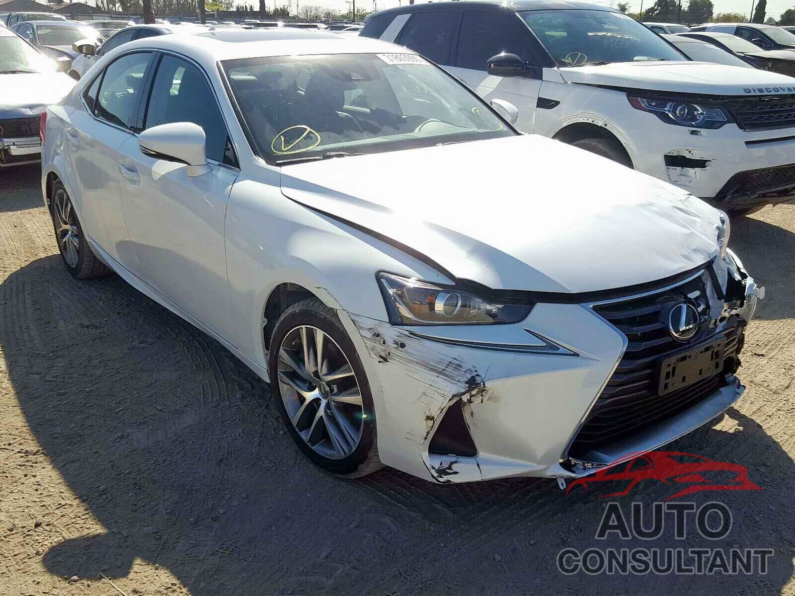 LEXUS IS 2019 - 5YFBURHE8GP452800