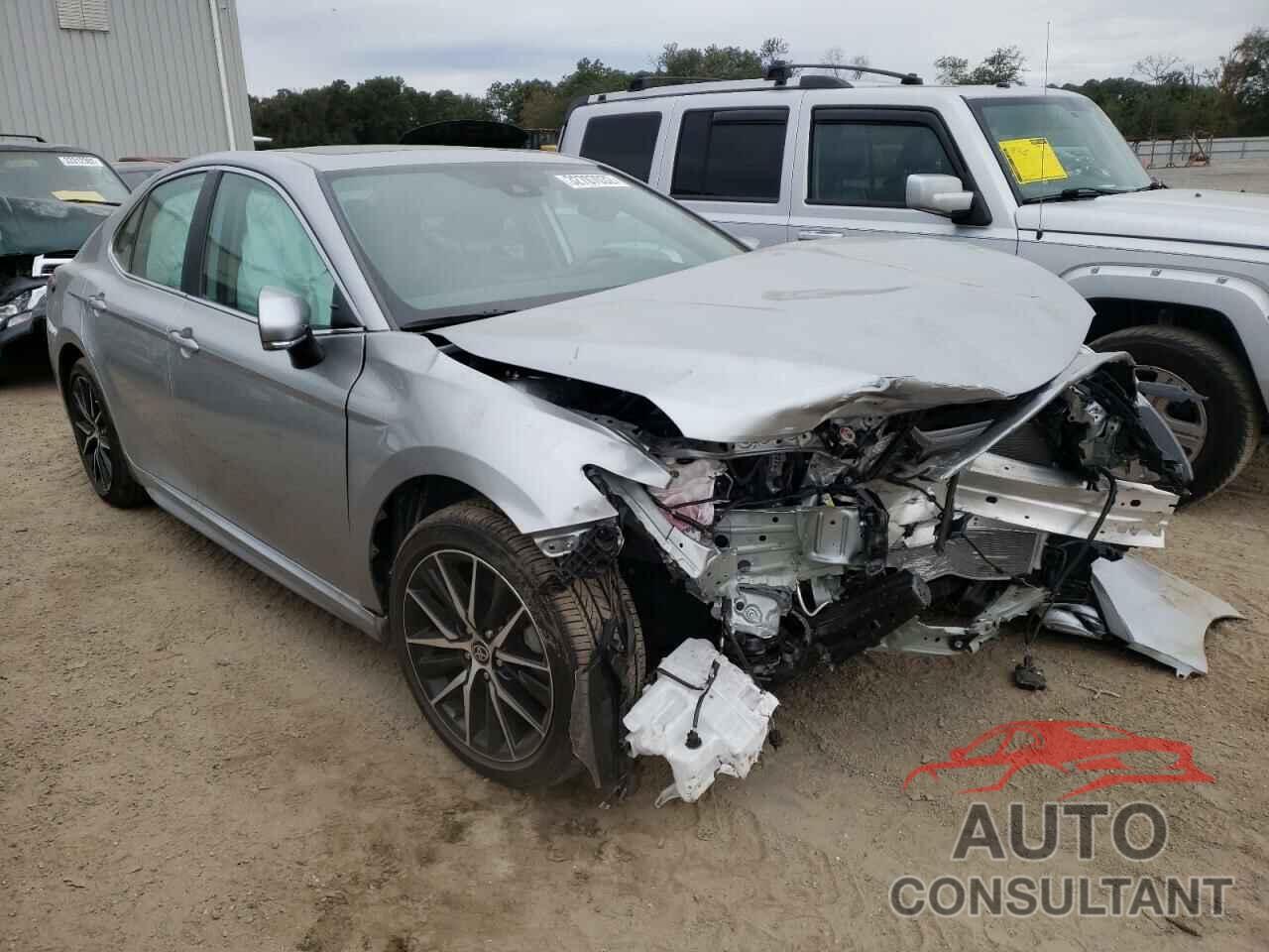 TOYOTA CAMRY 2021 - 4T1G11AKXMU482133