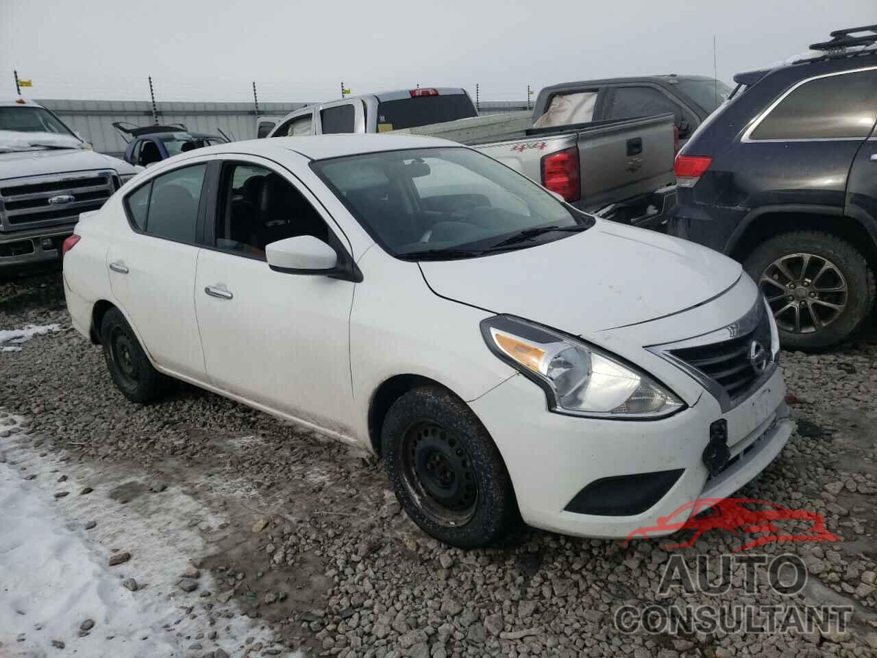 NISSAN VERSA 2018 - 3N1CN7AP7JL823230