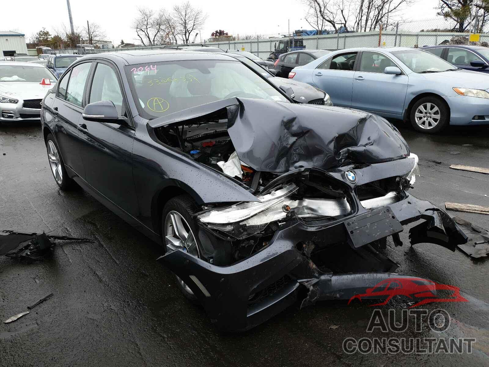 BMW 3 SERIES 2018 - WBA8B7C52JA585489